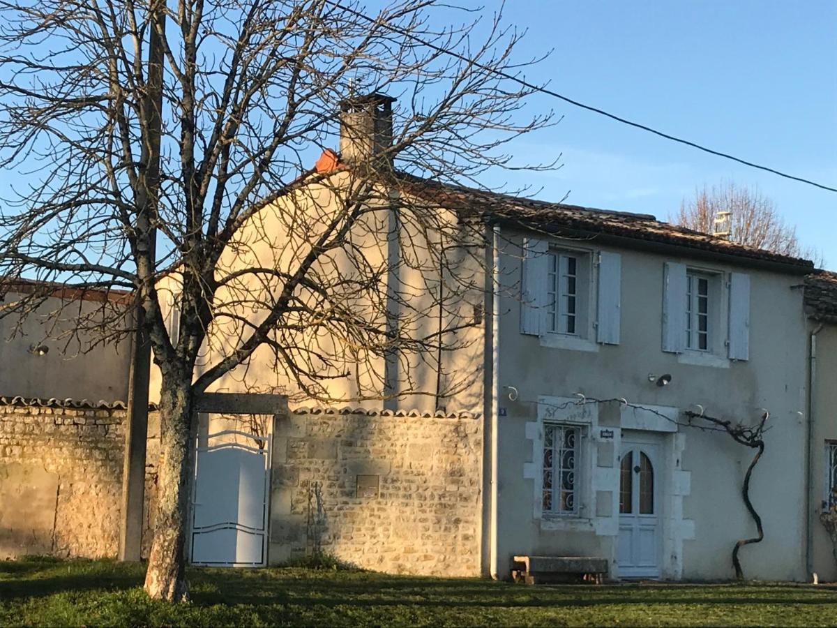 La Maison De Josephine Montignac-Charente 外观 照片