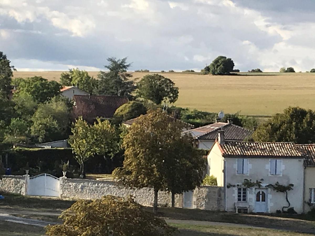 La Maison De Josephine Montignac-Charente 外观 照片